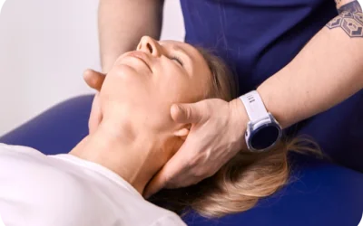 Kręcz szyi – inaczej kręcz karku – przyczyny i objawy