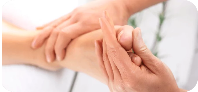 Dlaczego rehabilitacja po operacji haluksa jest tak ważna?